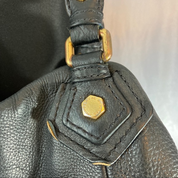 Marc by Marc Jacobs women’s leather hobo shoulder bag - Picture 7 of 11